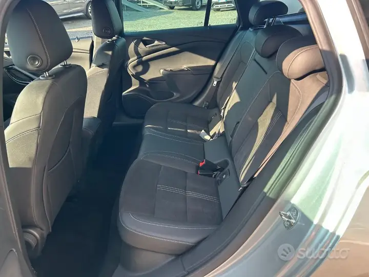 Opel Astra 2021 photo 5