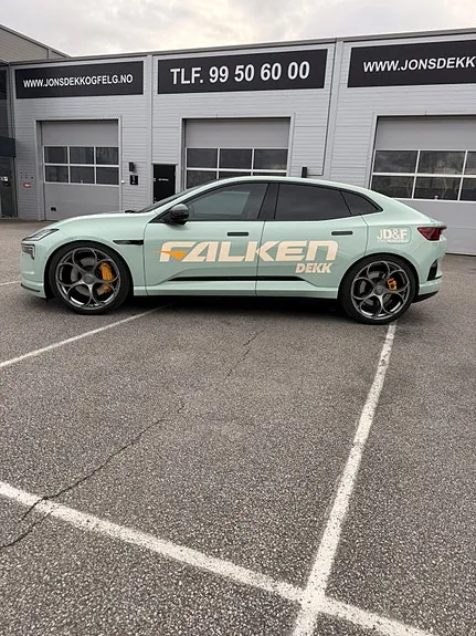 Polestar 4 2026 photo 2