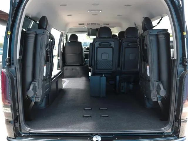 Toyota Hiace Wagon 2026 photo 4