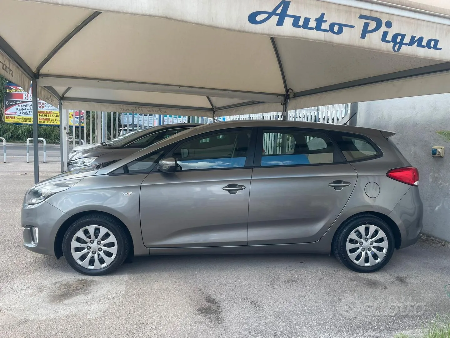 Kia Carens 2014 photo 4