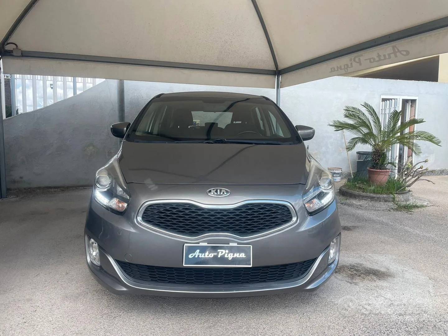 Kia Carens 2014 photo 2