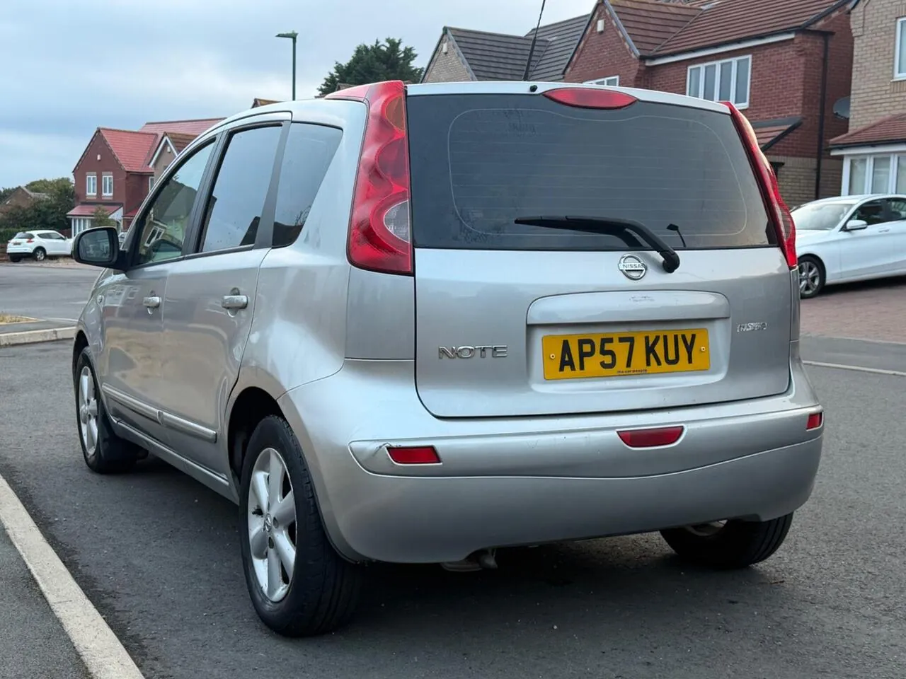 Nissan Note 2007 photo 4