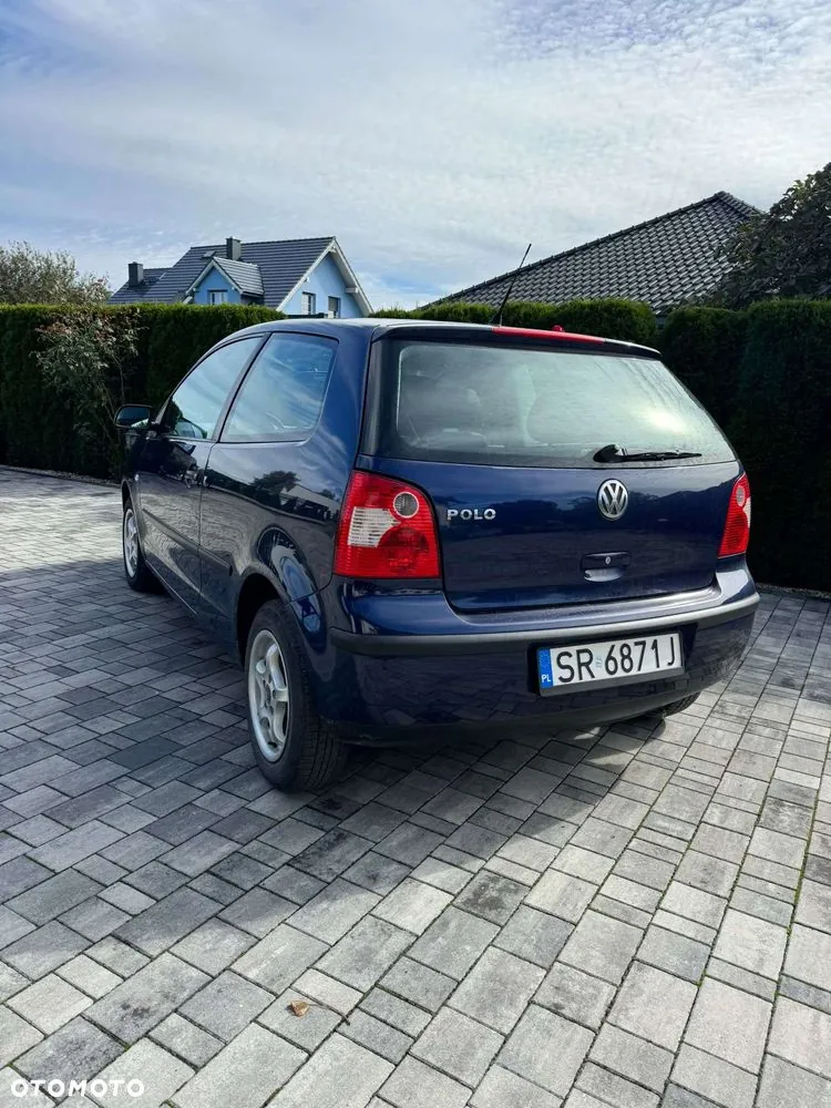 Volkswagen Polo 2002 photo 3