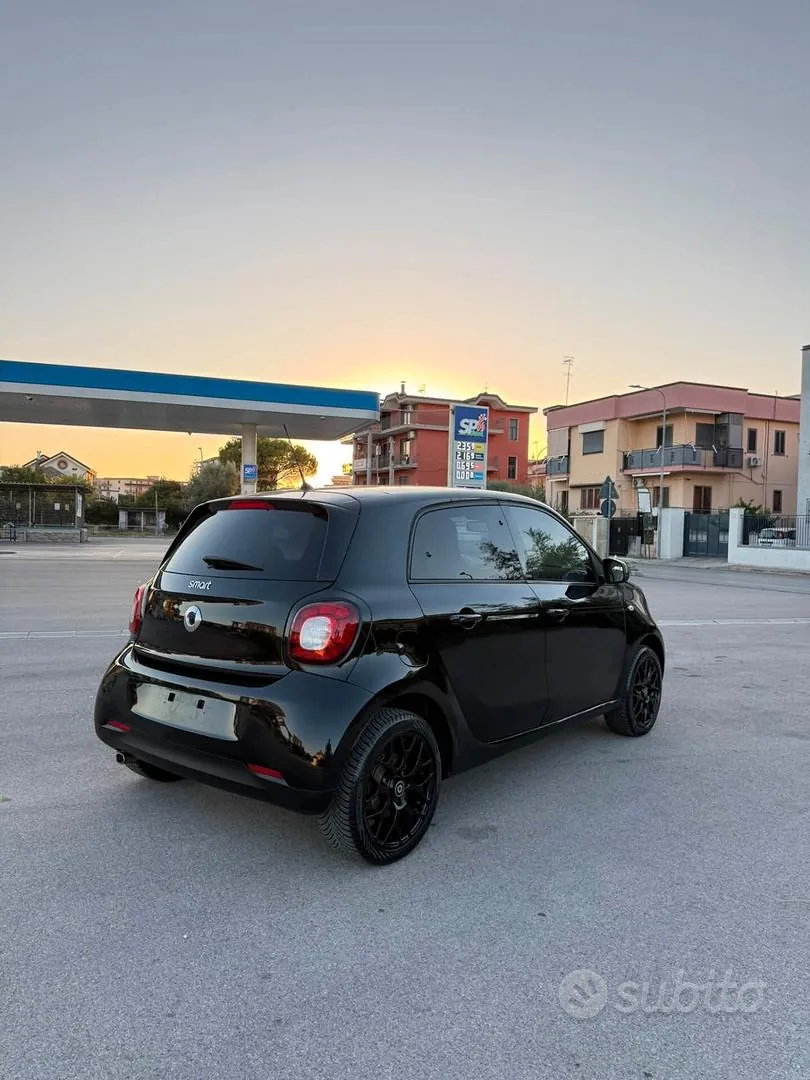 Smart Forfour 2019 photo 4