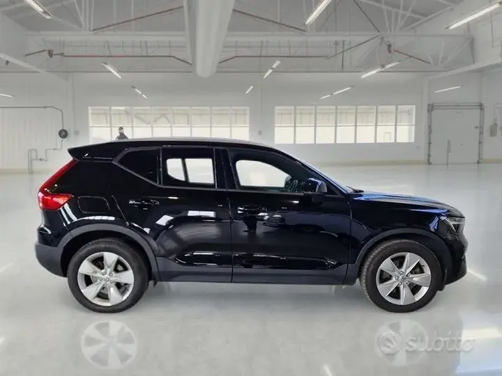 Volvo Xc40 2022 photo 3