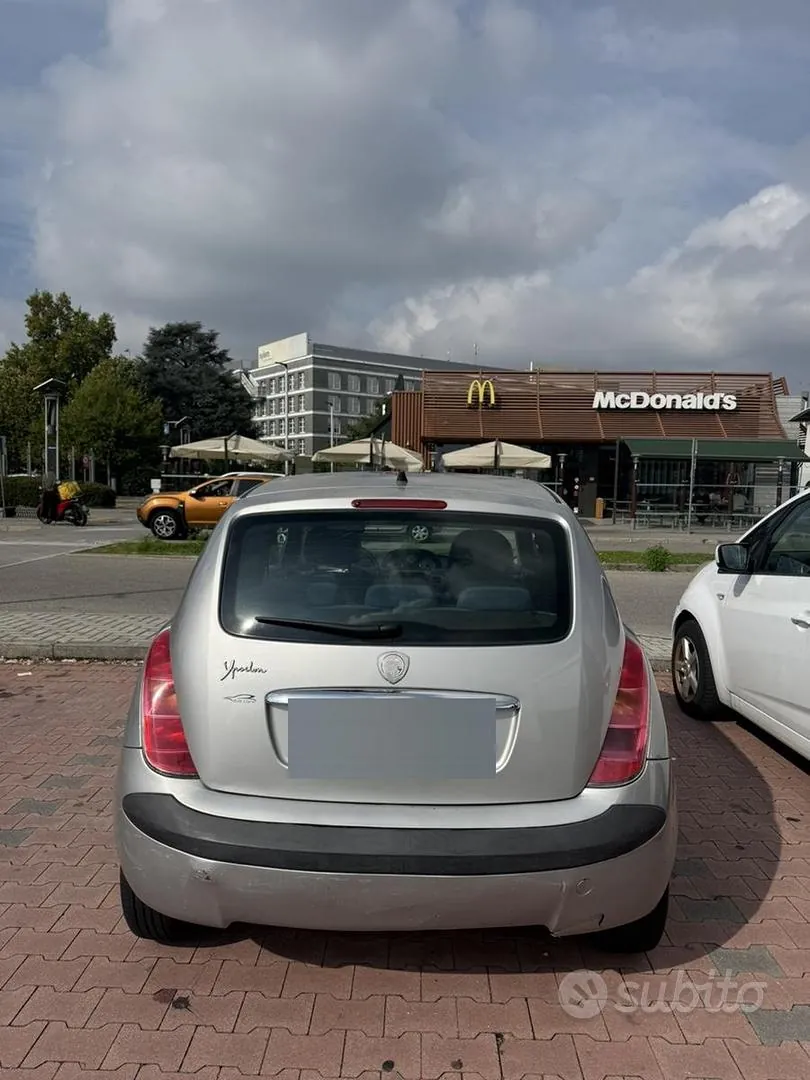 Lancia Ypsilon 2004 photo 3