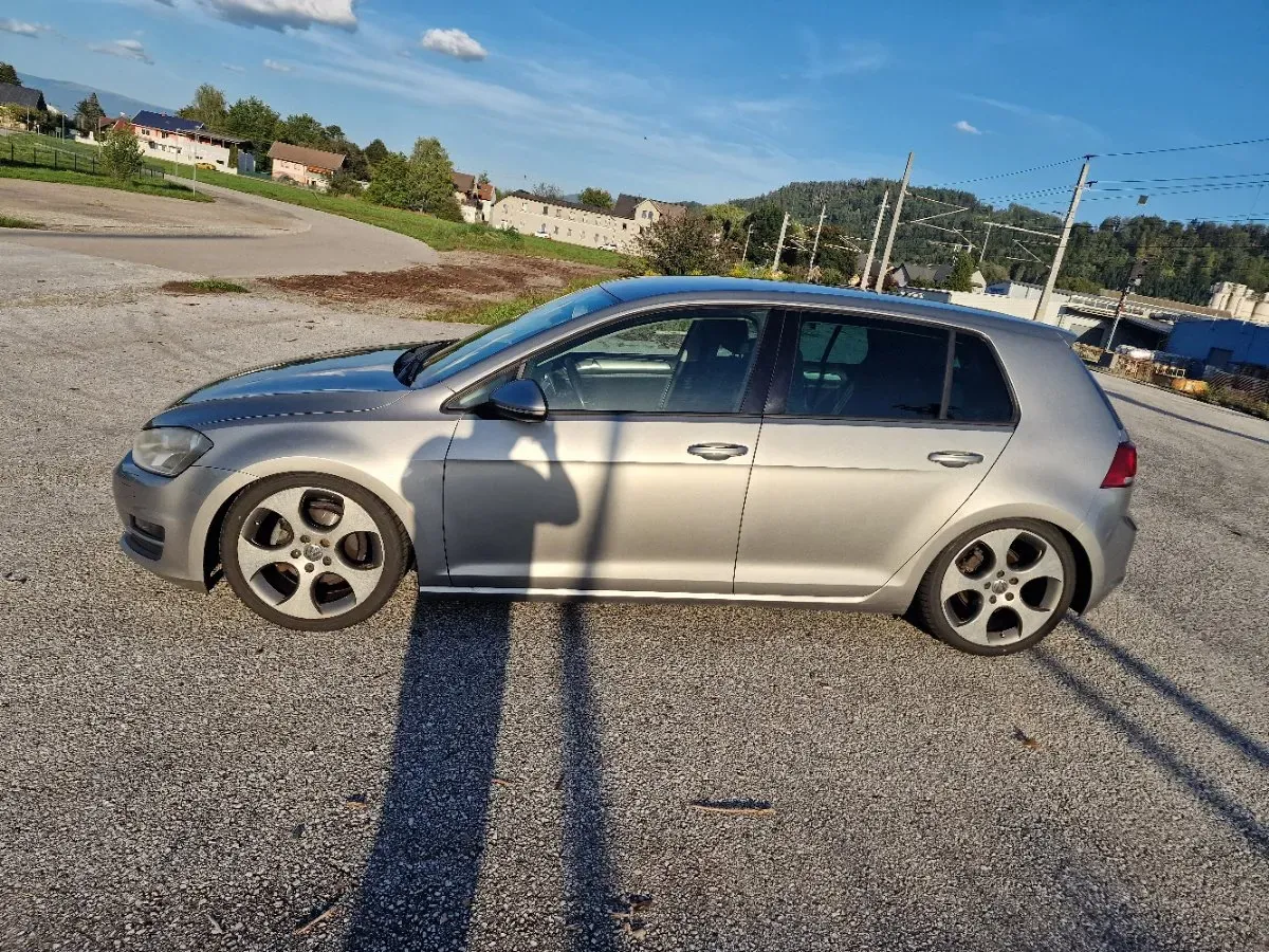 Volkswagen Golf 2014 photo 2
