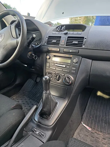Toyota Avensis 2006 photo 4