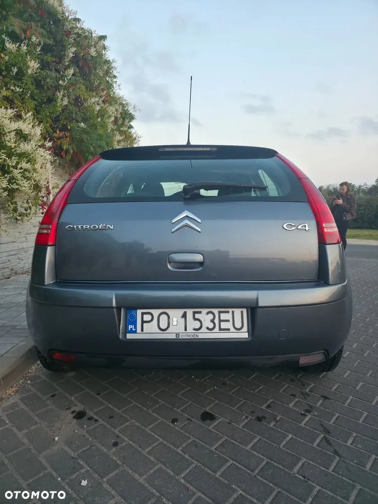 Citroen C4 2005 photo 2