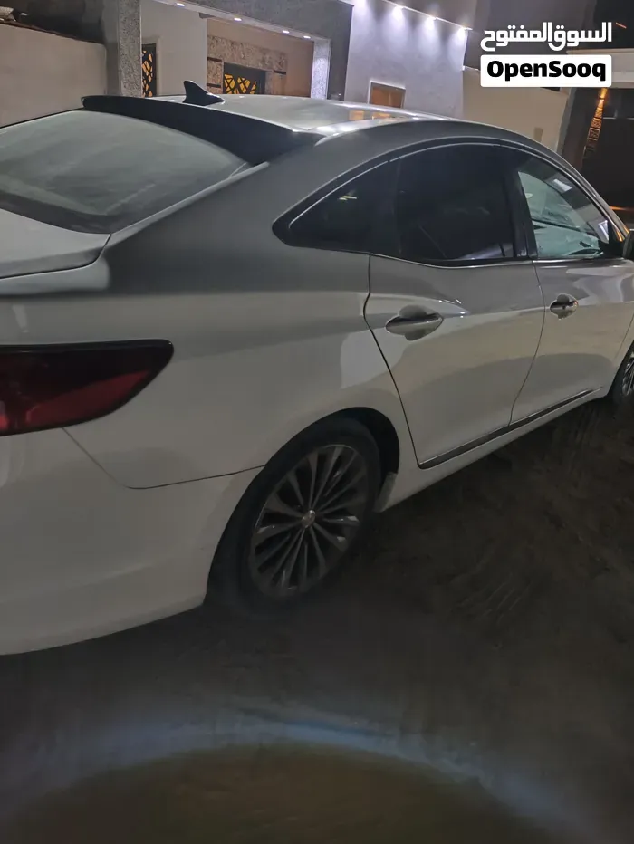 Hyundai Grandeur 2012 photo 4