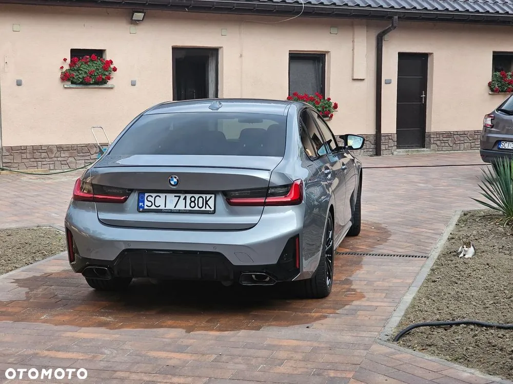 BMW Seria 3 2023 photo 2