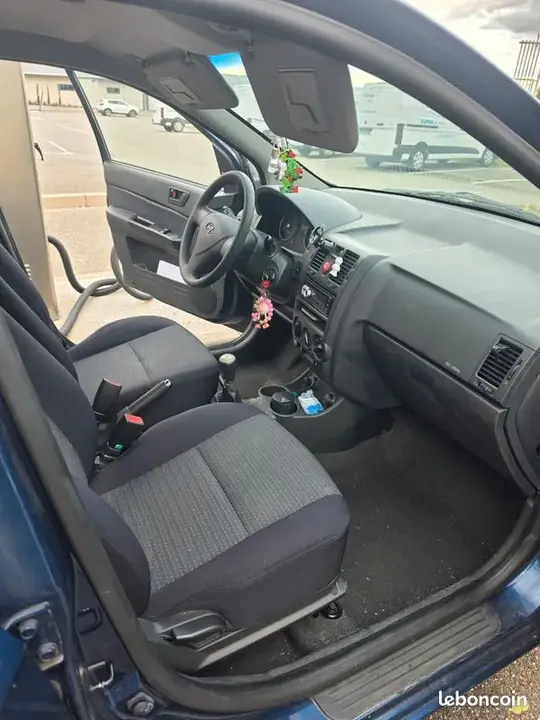 Hyundai Getz 2009 photo 2