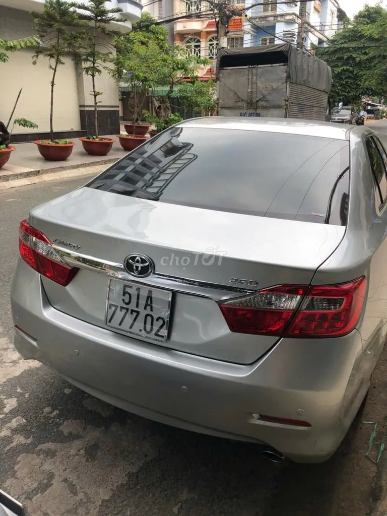 Toyota Camry 2014 photo 2