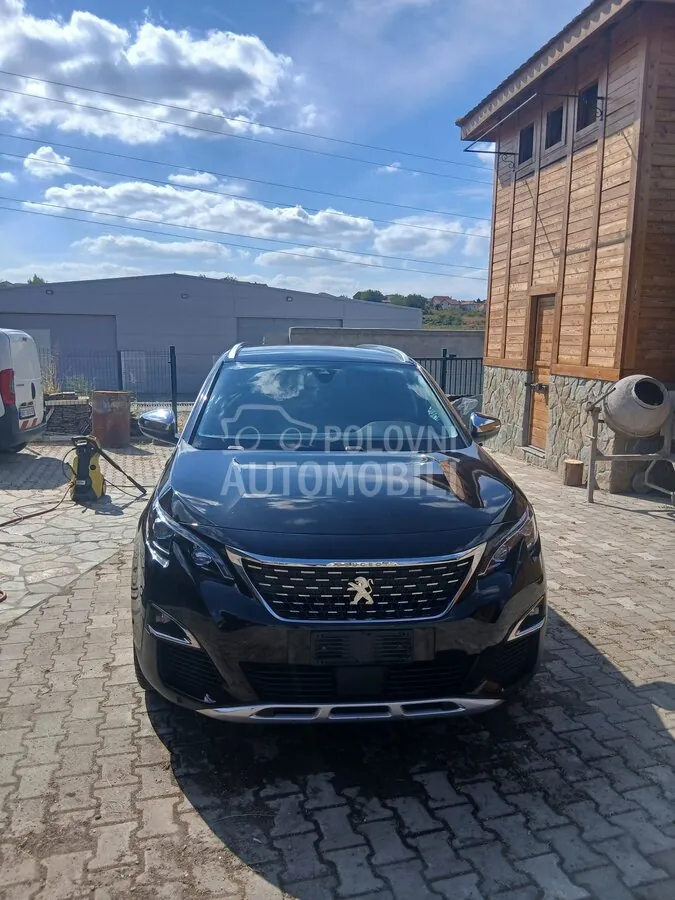Peugeot 5008 2020 photo 2