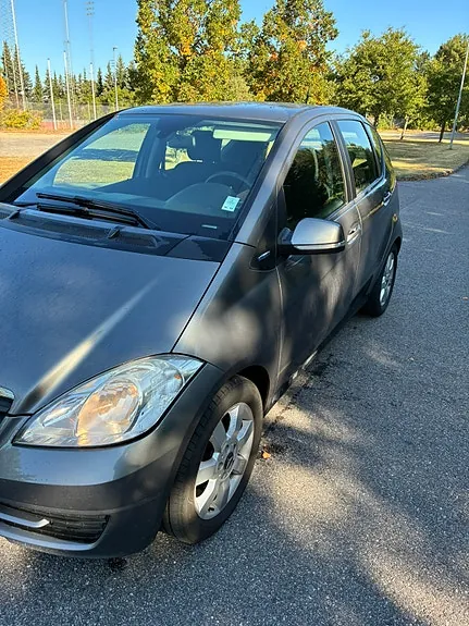 Mercedes-Benz A160 2010 photo 4