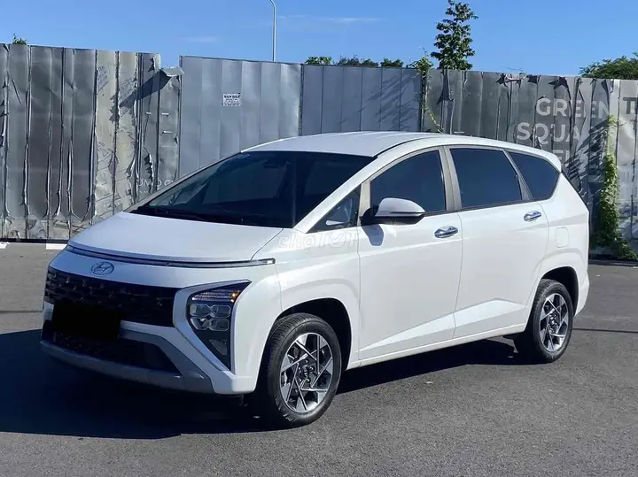 Hyundai Stargazer