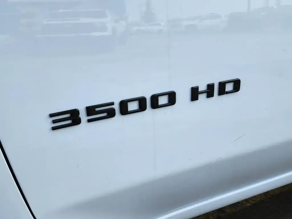 Chevrolet Silverado 3500 2026 photo 5