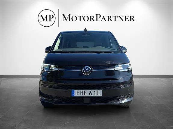 Volkswagen Multivan 2023 photo 2