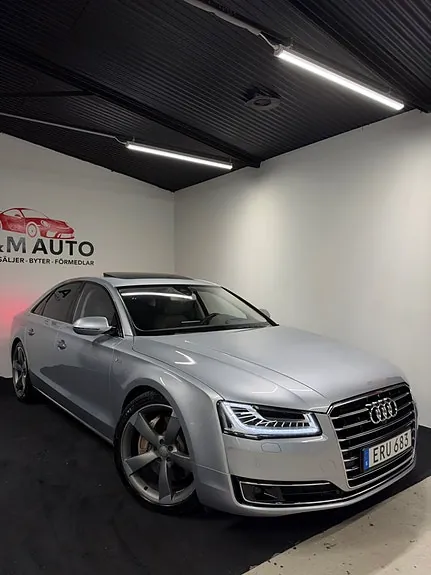 Audi A8 2014 photo 3