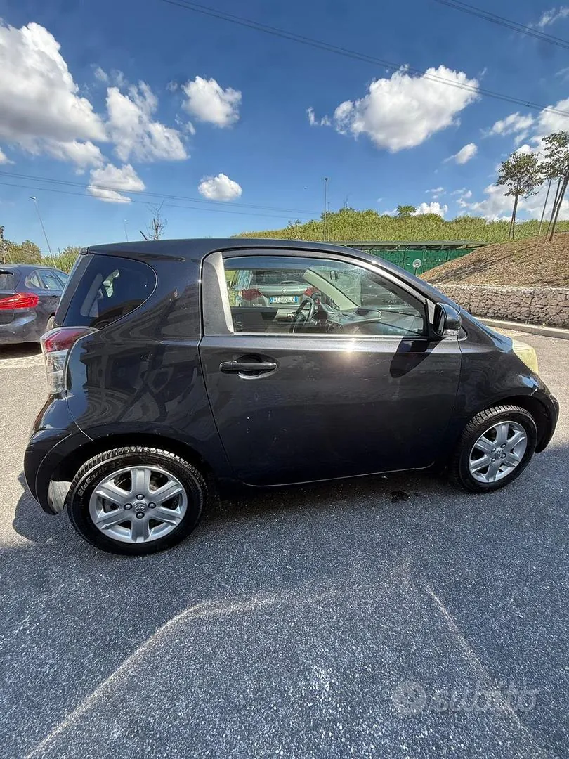 Toyota Iq 2010 photo 4
