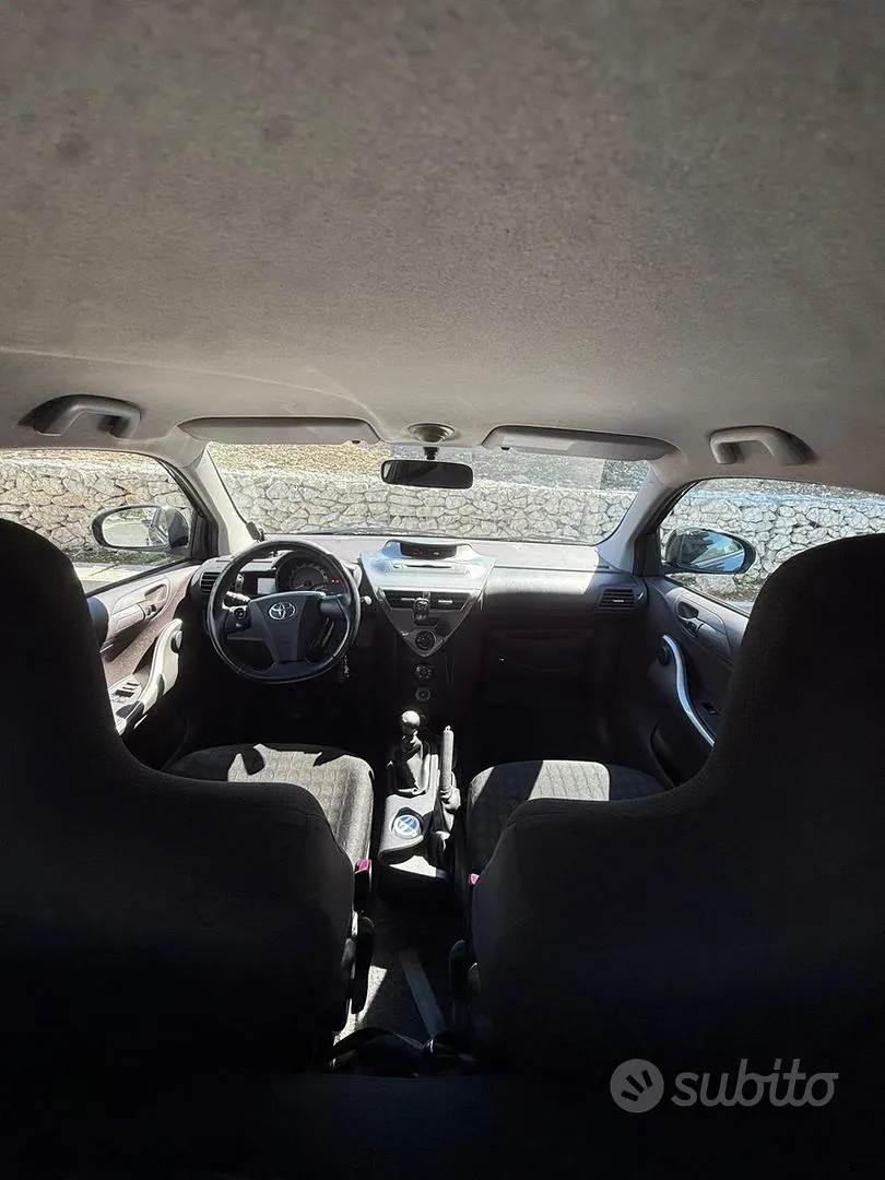Toyota Iq 2010 photo 5