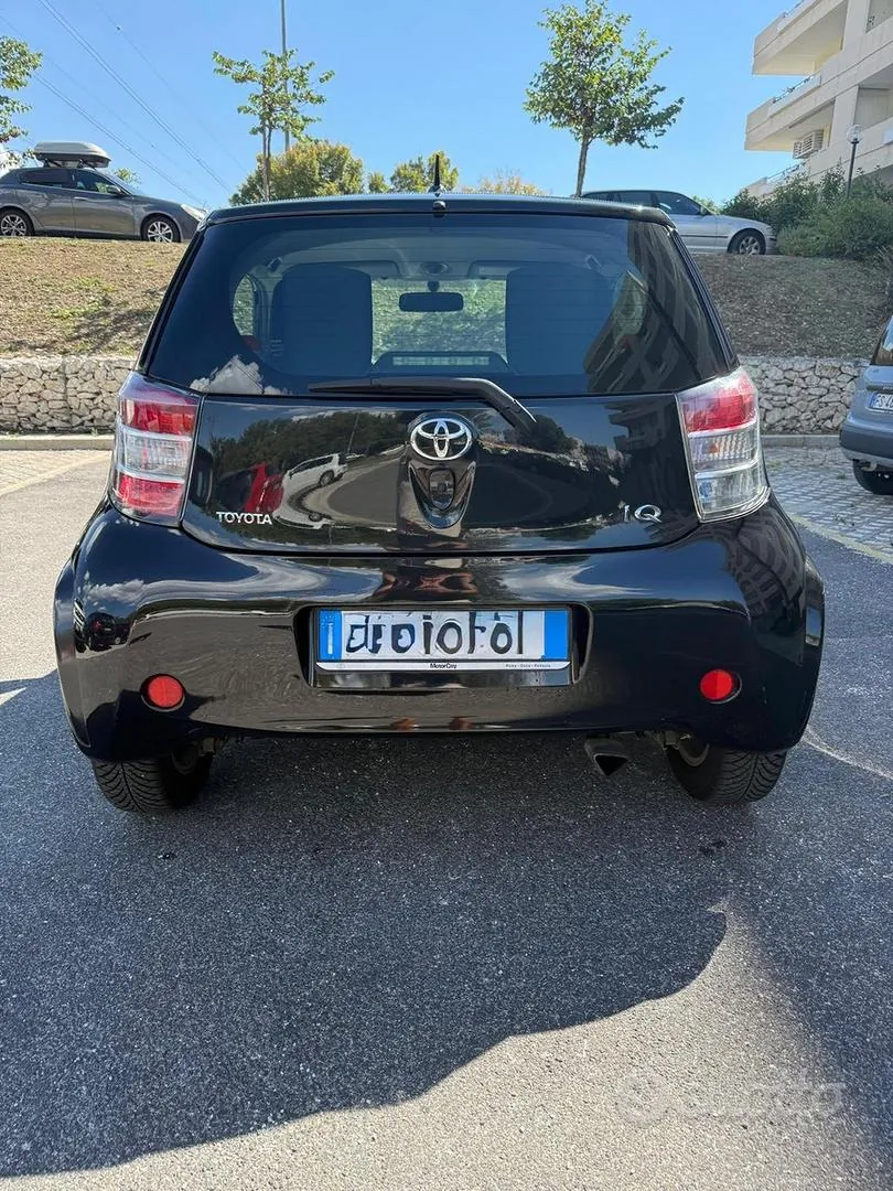 Toyota Iq 2010 photo 2