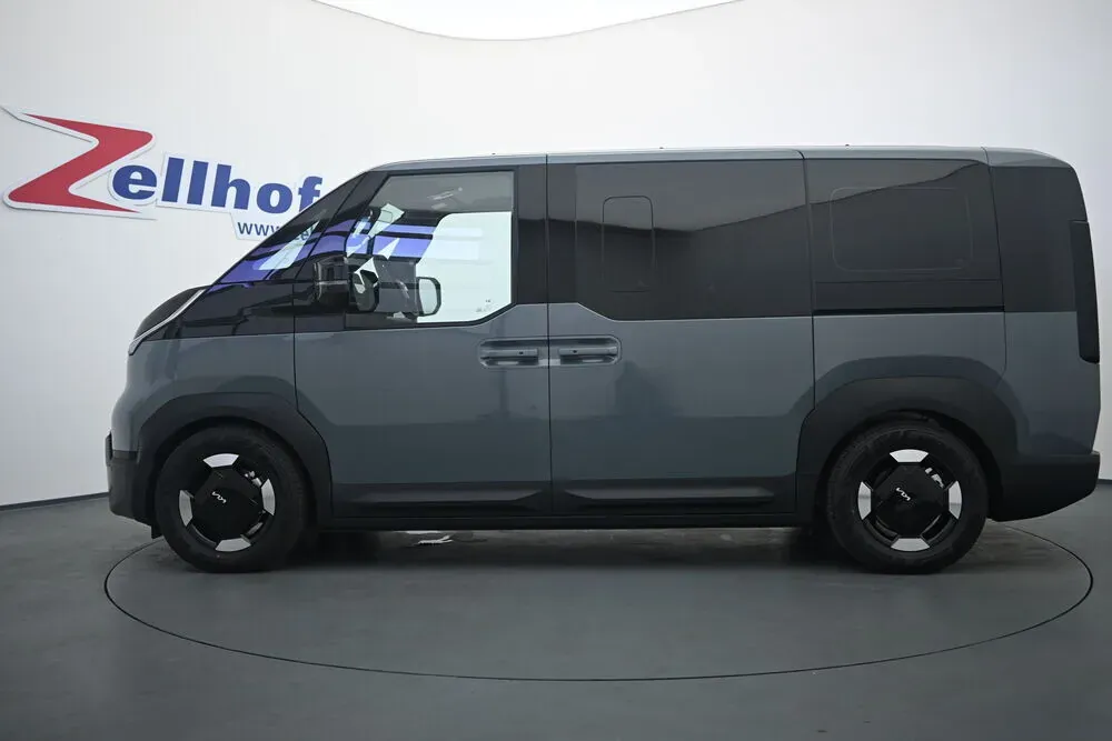 Kia Pv5