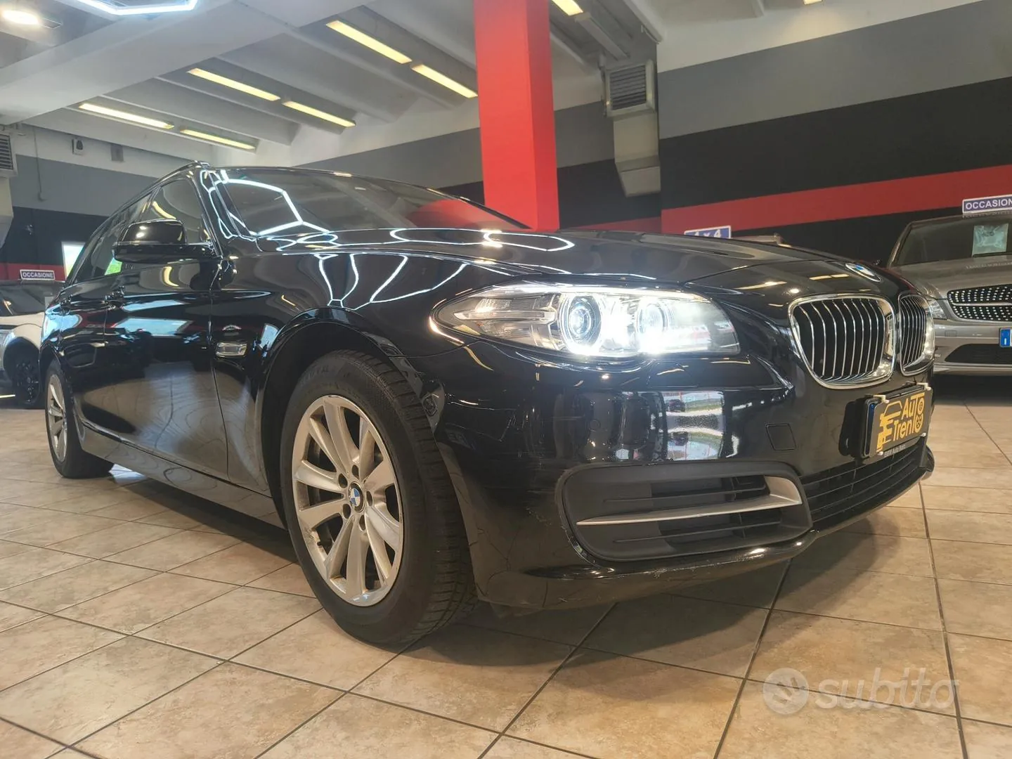 BMW 525D Touring 2012 photo 2