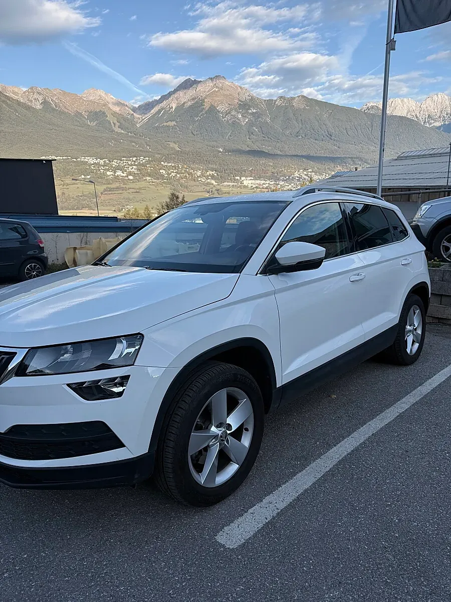 Skoda Karoq 2021 photo 2