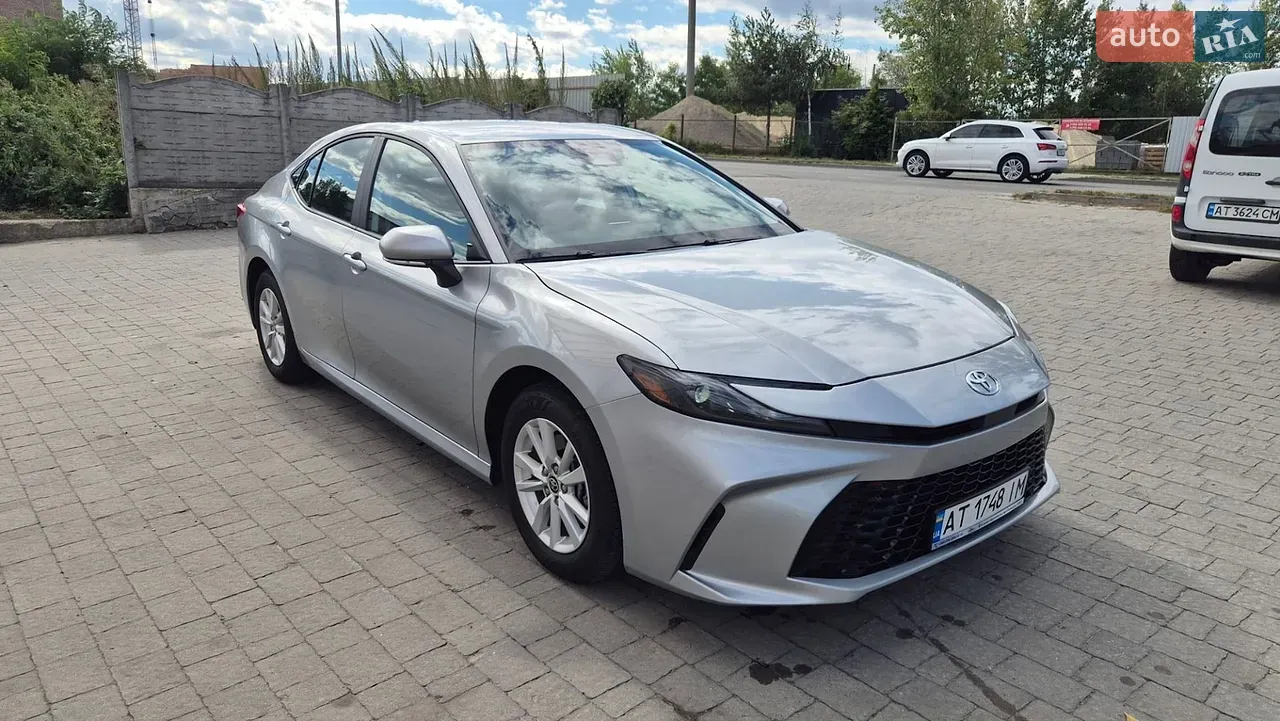 Toyota Camry 2024 photo 3