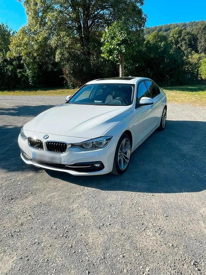 BMW 320I