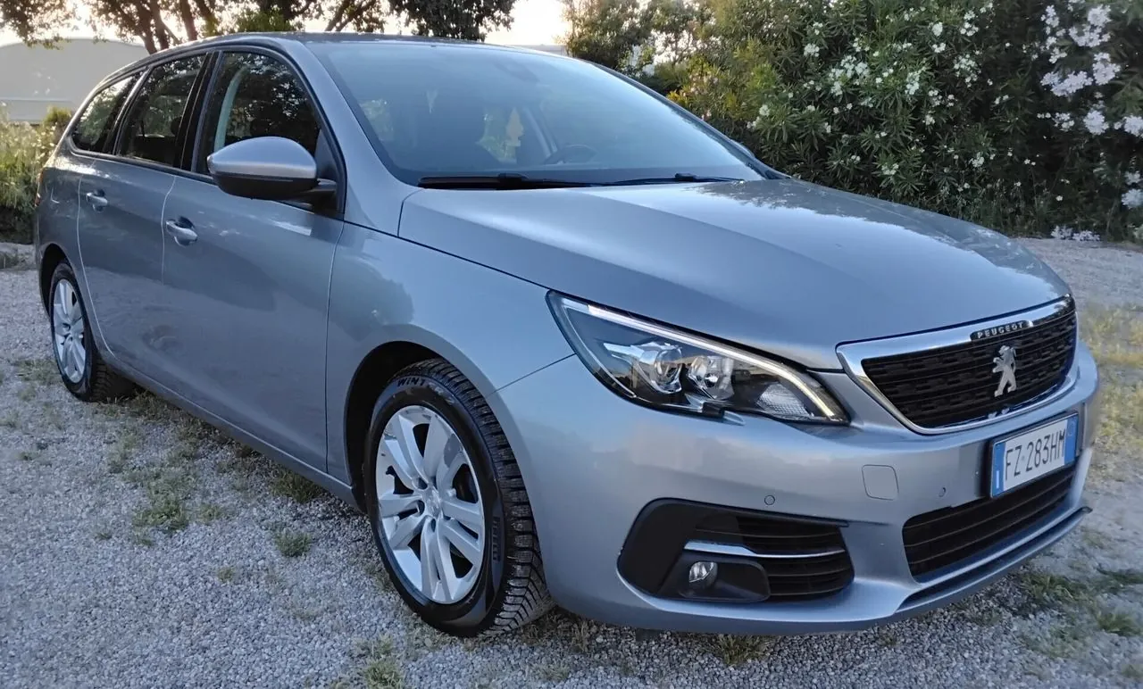 Peugeot 308 2019 photo 4