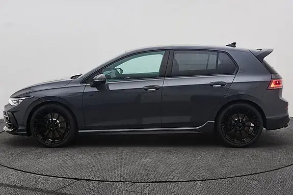 Volkswagen Golf I 2026 photo 2