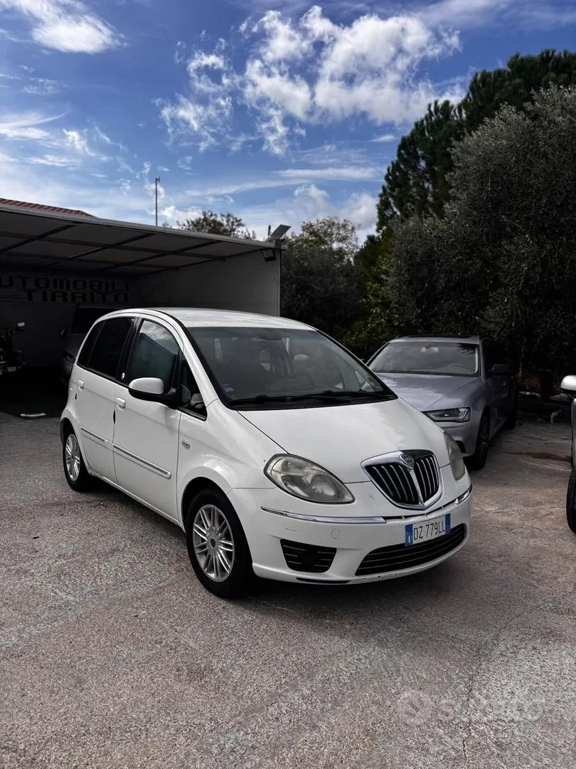 Lancia Musa 2010 photo 2