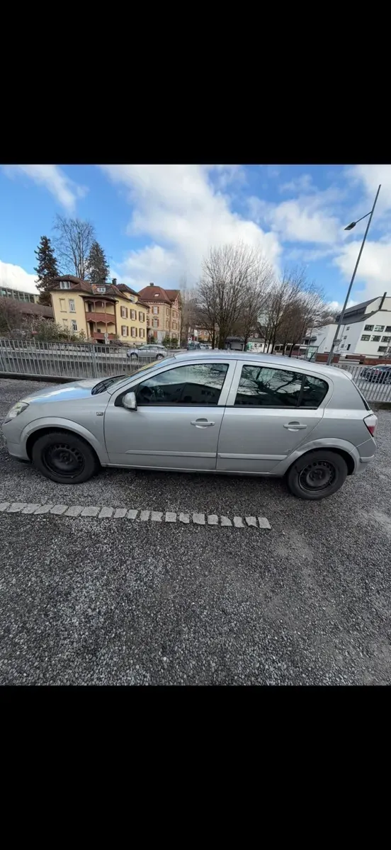 Opel Astra 2005 photo 2