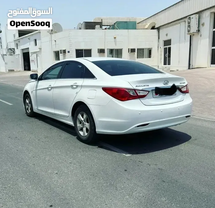Hyundai Sonata 2012 photo 2