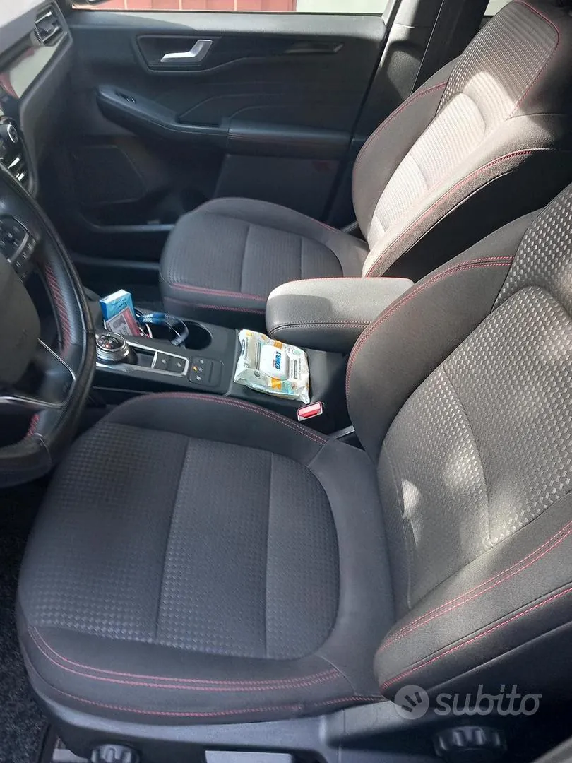 Ford Kuga 2022 photo 5