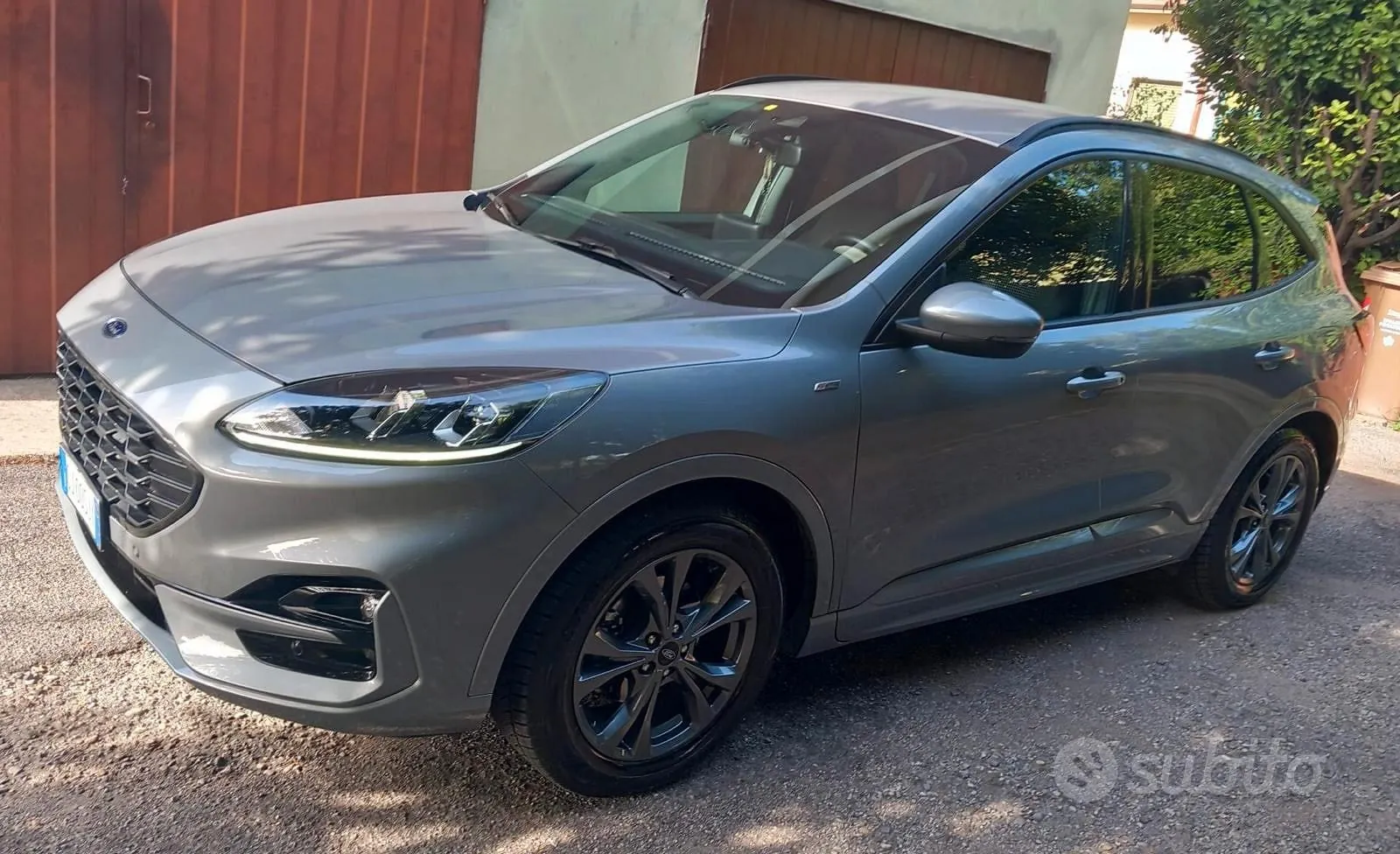 Ford Kuga 2022 photo 2