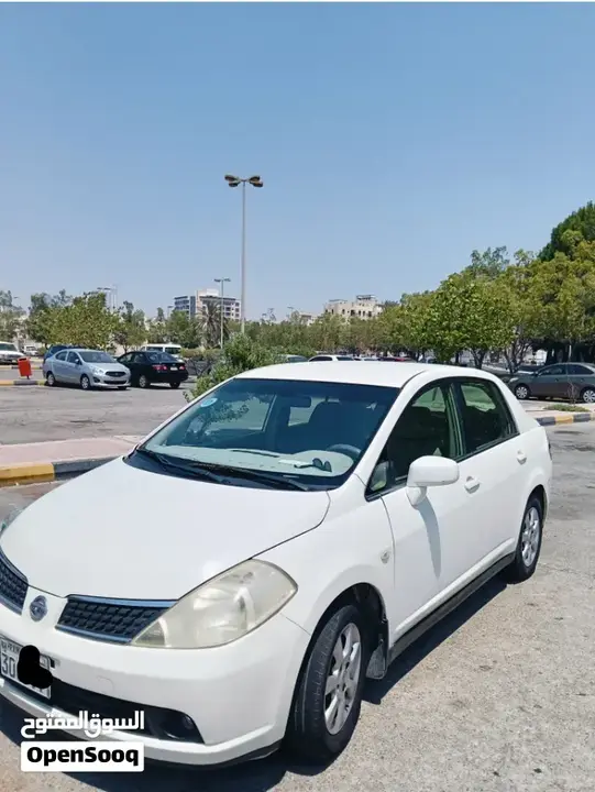 Nissan Tiida 2009 photo 5