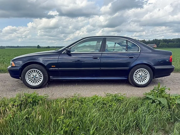 BMW 528I 2000 photo 4