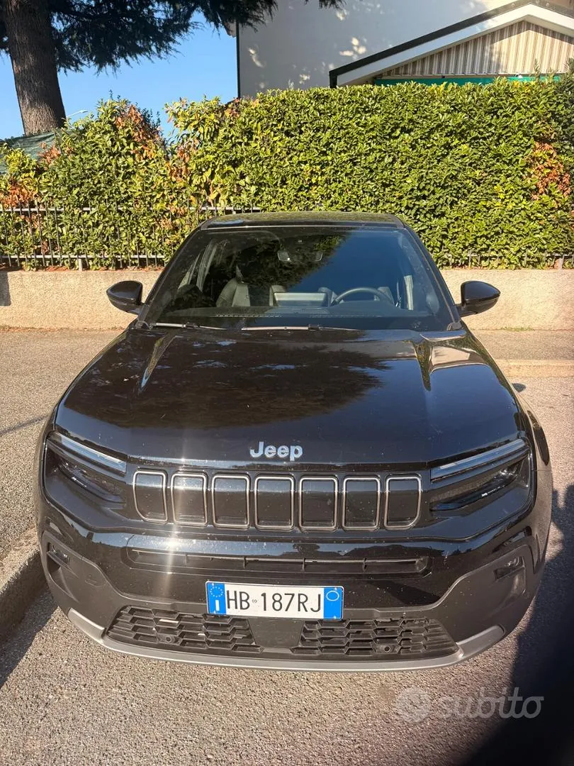Jeep Avenger Summit