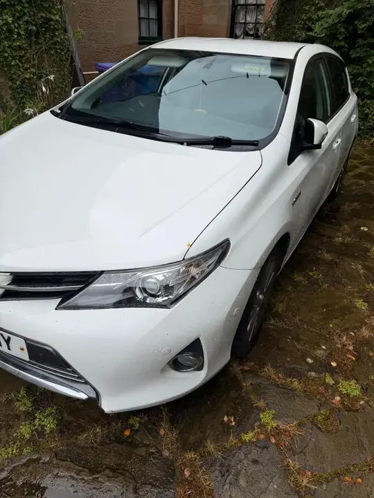 Toyota Auris 2015 photo 2
