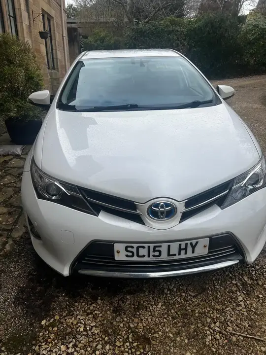 Toyota Auris 2015 photo 4