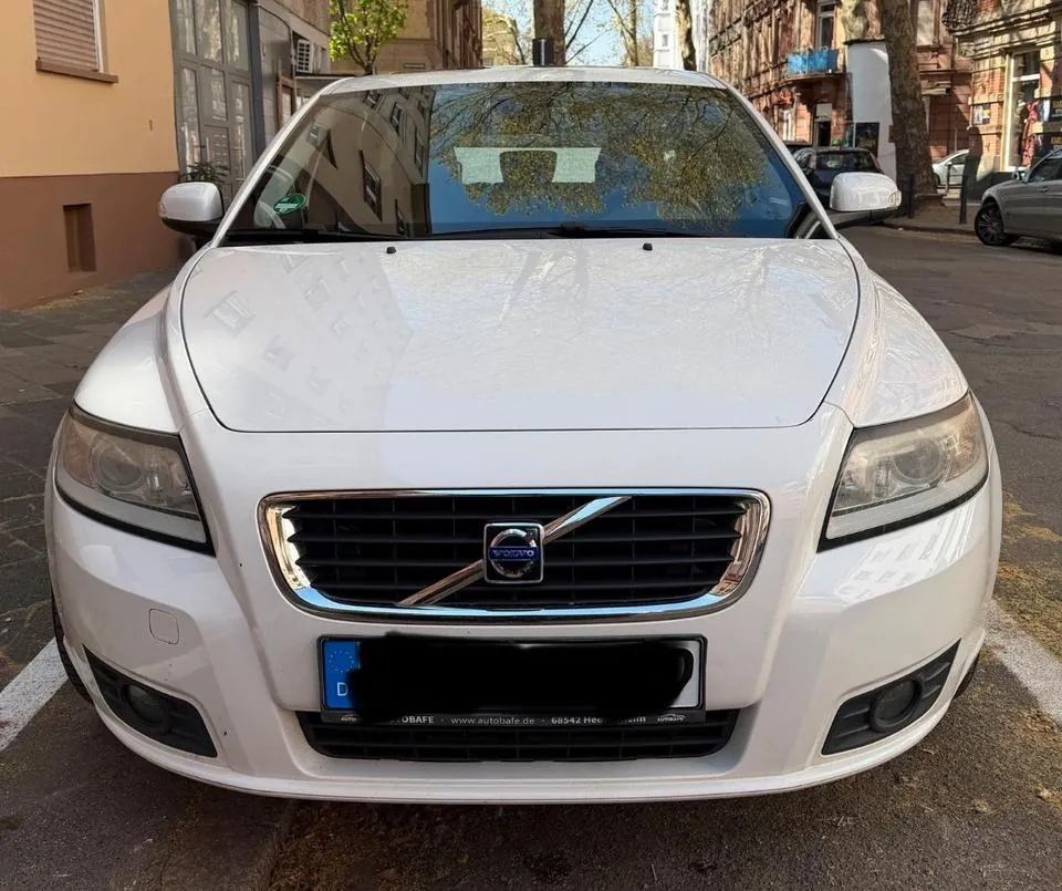 Volvo V50