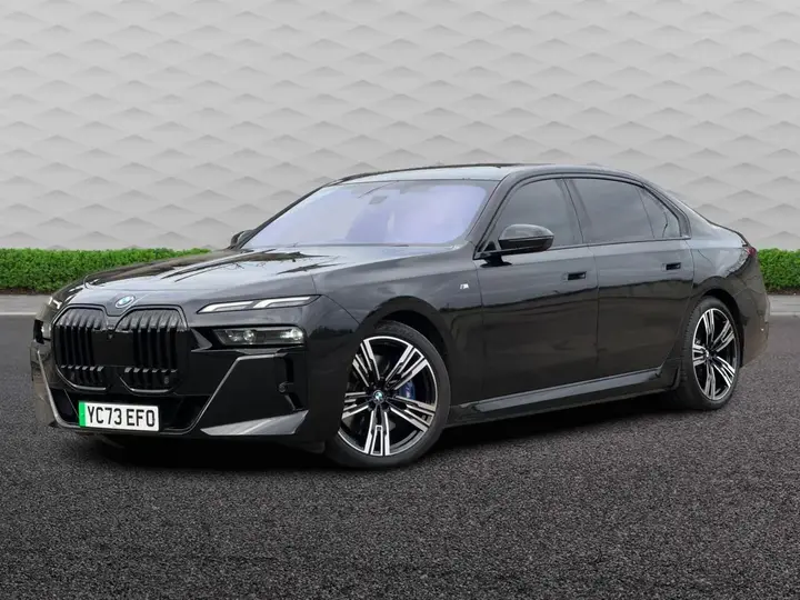 BMW I7 2023 photo 3