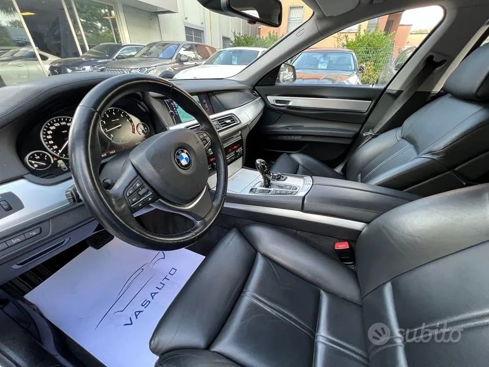 BMW 7 Series 2009 photo 5