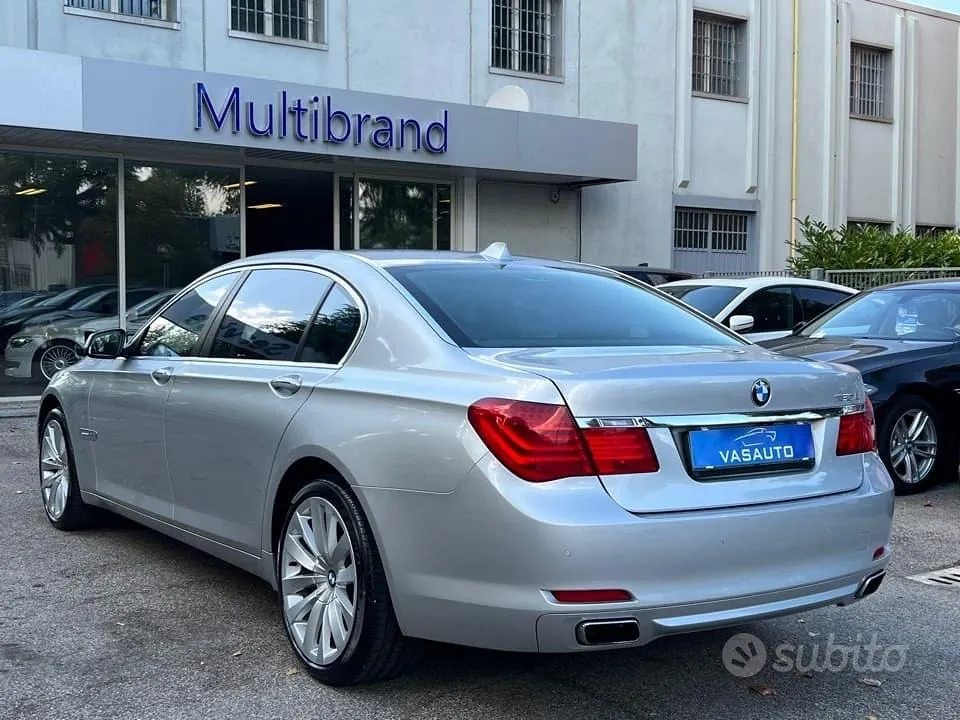 BMW 7 Series 2009 photo 3