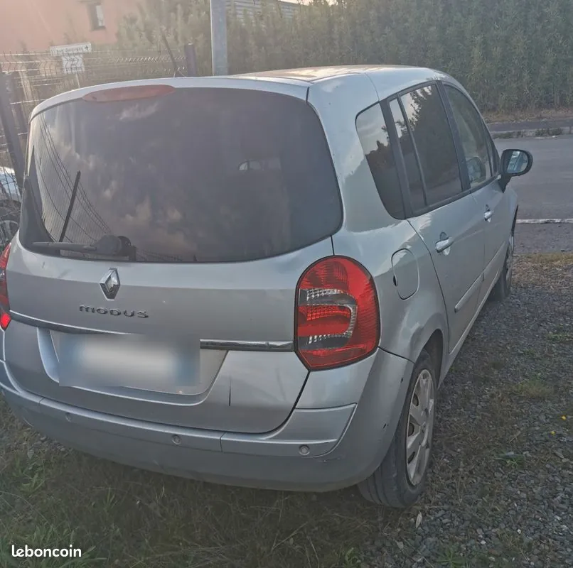Renault Grand Modus 2009 photo 2