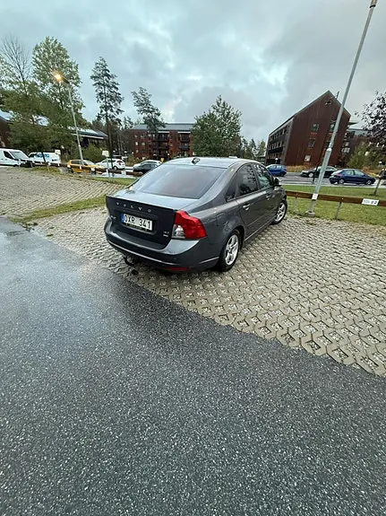 Volvo S40 2010 photo 5