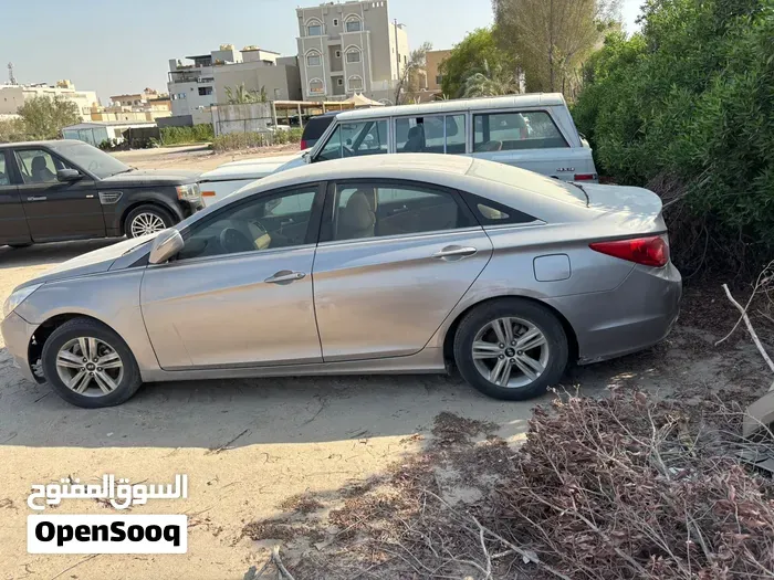 Hyundai Sonata 2015 photo 2